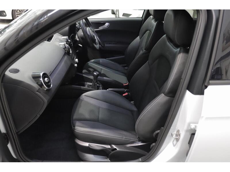 Audi A1 1.4 TFSI CoD Black Edition Sportback Euro 5 (s/s) 5dr - U74