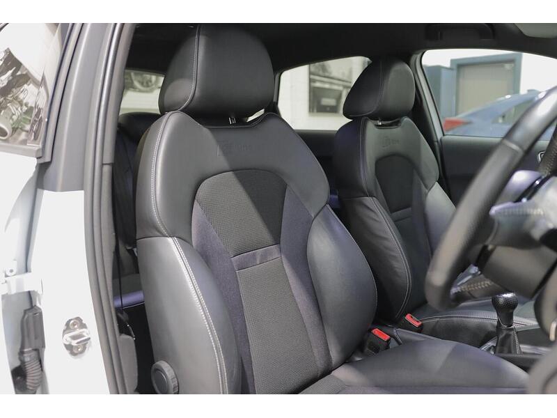 Audi A1 1.4 TFSI CoD Black Edition Sportback Euro 5 (s/s) 5dr - U74