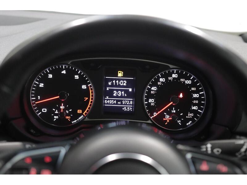 Audi A1 1.4 TFSI CoD Black Edition Sportback Euro 5 (s/s) 5dr - U74