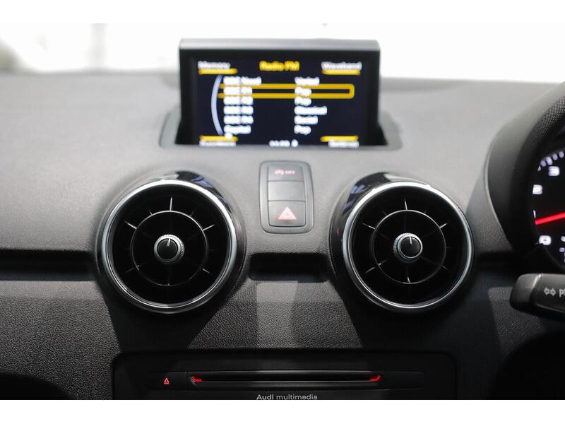 Audi A1 1.4 TFSI CoD Black Edition Sportback Euro 5 (s/s) 5dr - U74