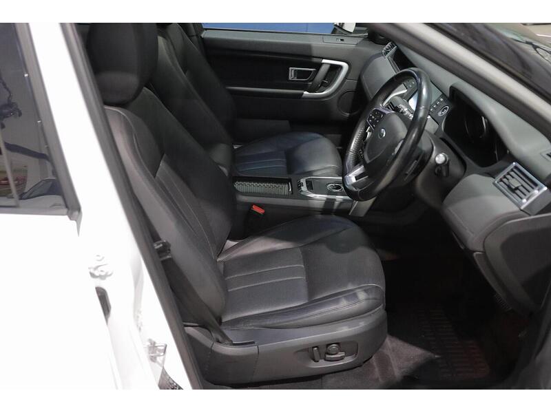 Land Rover Discovery Sport 2.0 TD4 HSE Black Auto 4WD Euro 6 (s/s) 5dr - U80