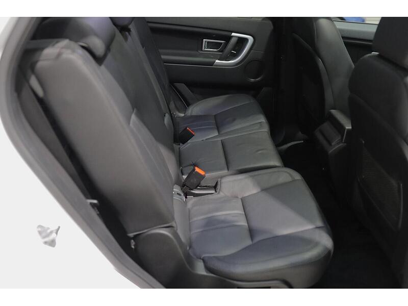 Land Rover Discovery Sport 2.0 TD4 HSE Black Auto 4WD Euro 6 (s/s) 5dr - U80