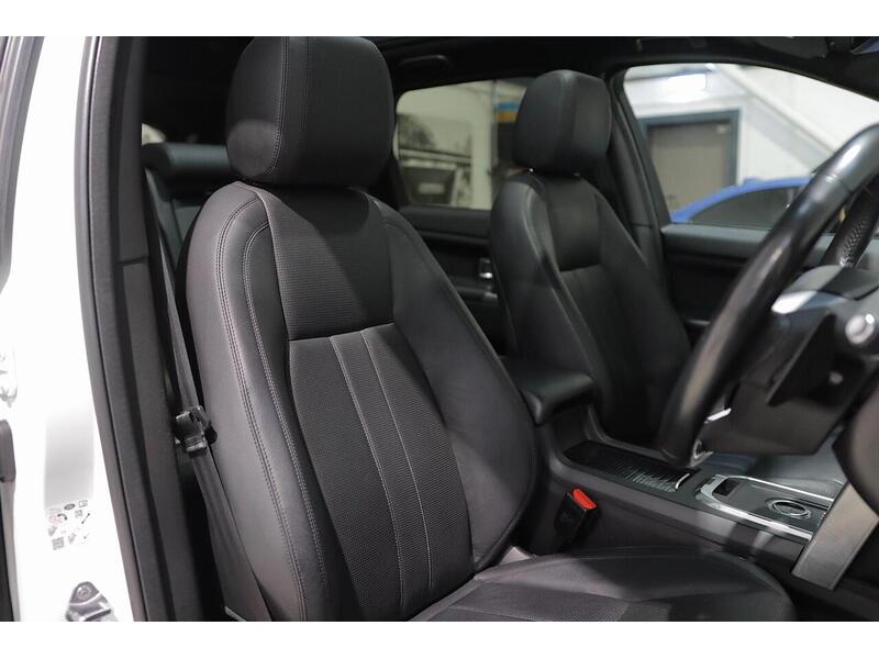 Land Rover Discovery Sport 2.0 TD4 HSE Black Auto 4WD Euro 6 (s/s) 5dr - U80