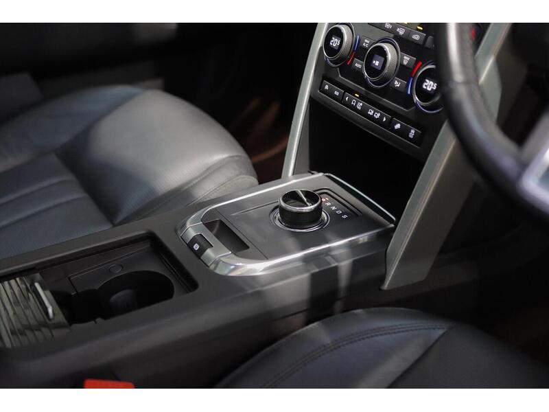 Land Rover Discovery Sport 2.0 TD4 HSE Black Auto 4WD Euro 6 (s/s) 5dr - U80