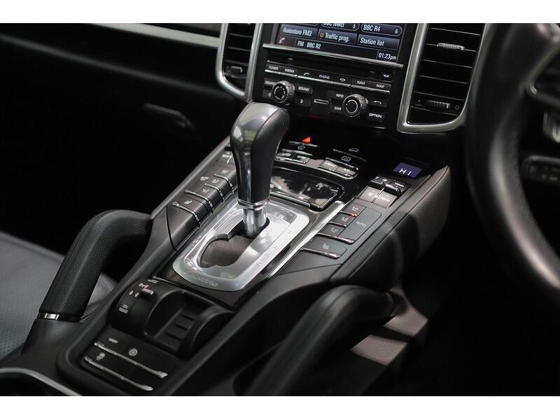 Porsche Cayenne 3.0 TD V6 TiptronicS 4WD Euro 6 (s/s) 5dr - U81