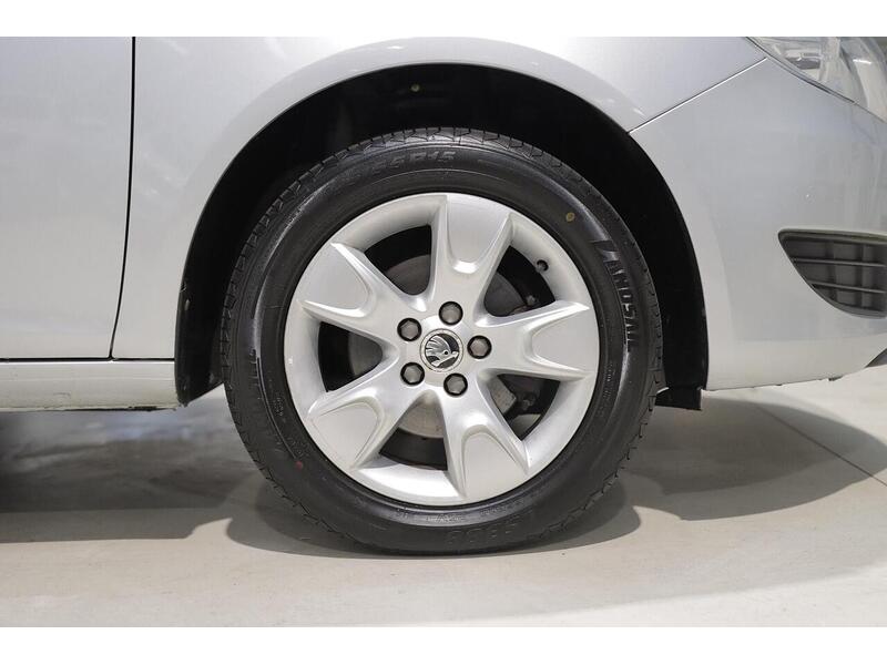 Skoda Roomster 1.2 TSI SE Action MPV 5dr Petrol Manual Euro 5 (86 ps) - U94