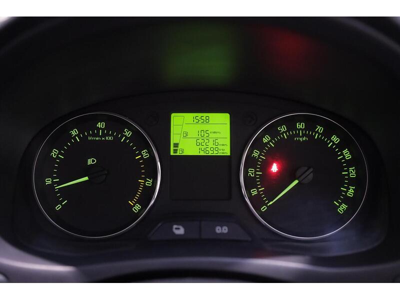 Skoda Roomster 1.2 TSI SE Action MPV 5dr Petrol Manual Euro 5 (86 ps) - U94