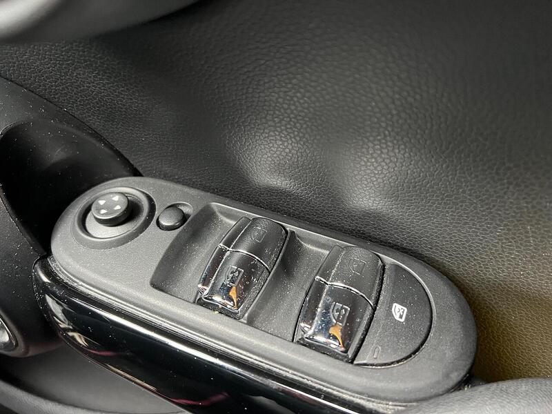 MINI Hatch Hatch 2.0 Cooper S Exclusive Euro 6 (s/s) 5dr - U1302107