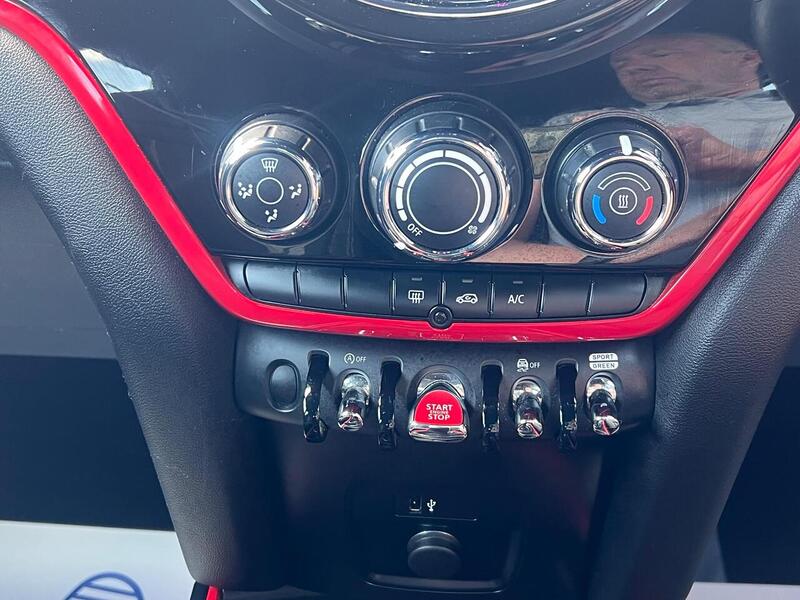 MINI Countryman Countryman 1.5 Cooper Sport Steptronic Euro 6 (s/s) 5dr - U1476267