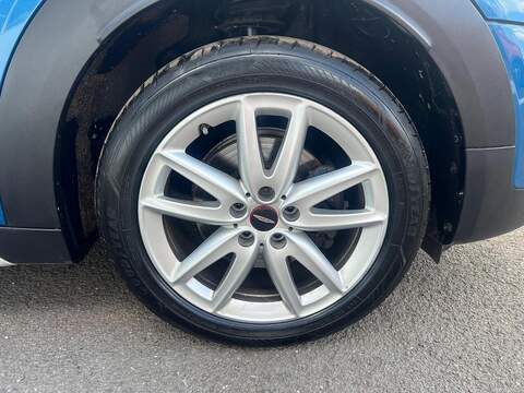 MINI Countryman Countryman 1.5 Cooper Sport Steptronic Euro 6 (s/s) 5dr - U1476267