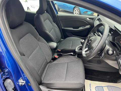 Renault Clio Clio 1.0 TCe Iconic Edition Euro 6 (s/s) 5dr - U1485951