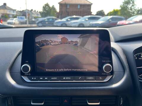 Nissan Qashqai Qashqai 1.3 DIG-T MHEV Acenta Premium Euro 6 (s/s) 5dr - U1495809