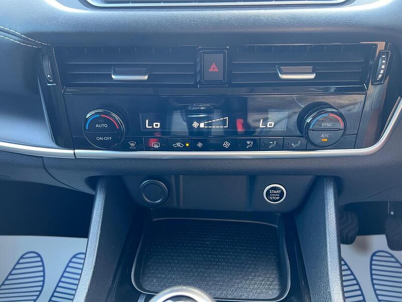 Nissan Qashqai Qashqai 1.3 DIG-T MHEV Acenta Premium Euro 6 (s/s) 5dr - U1495809