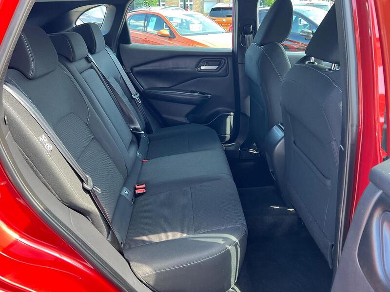 Nissan Qashqai Qashqai 1.3 DIG-T MHEV Acenta Premium Euro 6 (s/s) 5dr - U1495809