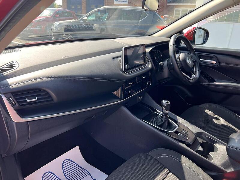 Nissan Qashqai Qashqai 1.3 DIG-T MHEV Acenta Premium Euro 6 (s/s) 5dr - U1495809