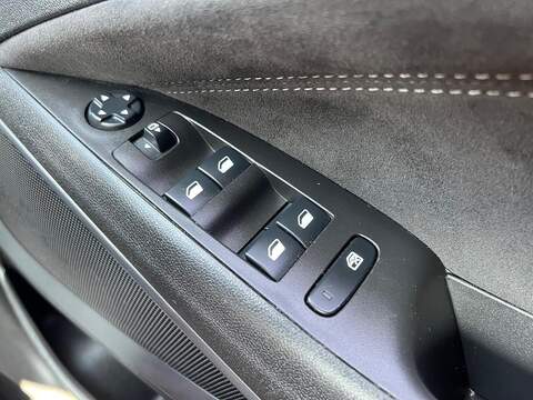 Vauxhall Crossland Crossland 1.2 Turbo Ultimate Euro 6 (s/s) 5dr - U1534867