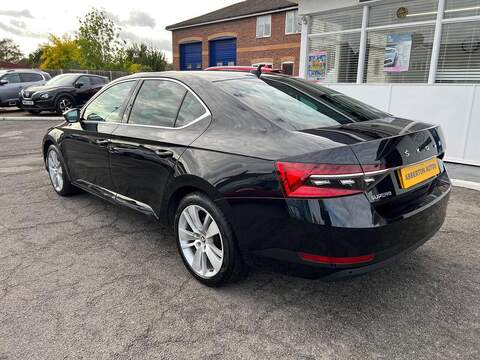 Skoda Superb Superb 2.0 TSI SE L DSG Euro 6 (s/s) 5dr - U1625031