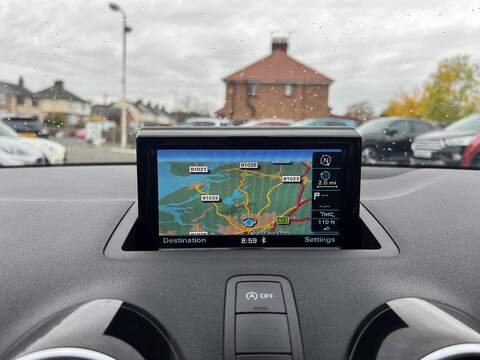 Audi A1 A1 1.4 TFSI S line Sportback S Tronic Euro 6 (s/s) 5dr - U1640692