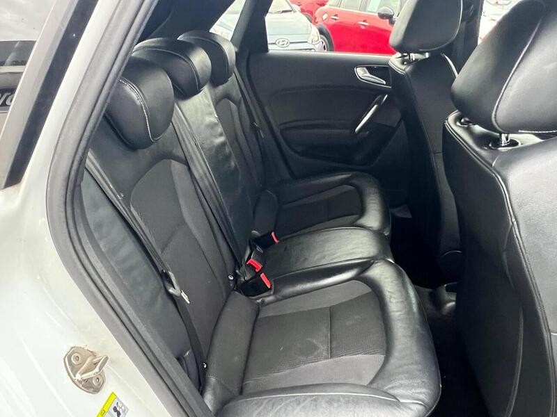 Audi A1 A1 1.4 TFSI S line Sportback S Tronic Euro 6 (s/s) 5dr - U1640692