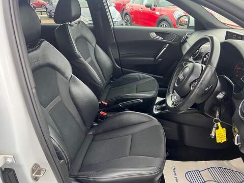 Audi A1 A1 1.4 TFSI S line Sportback S Tronic Euro 6 (s/s) 5dr - U1640692