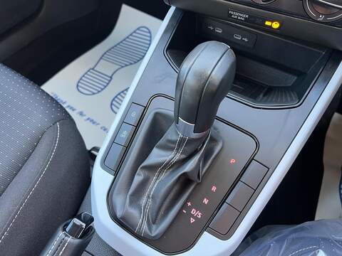 SEAT Arona Arona 1.0 TSI SE Technology DSG Euro 6 (s/s) 5dr - U1651320