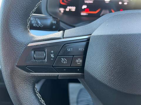 SEAT Arona Arona 1.0 TSI SE Technology DSG Euro 6 (s/s) 5dr - U1651320