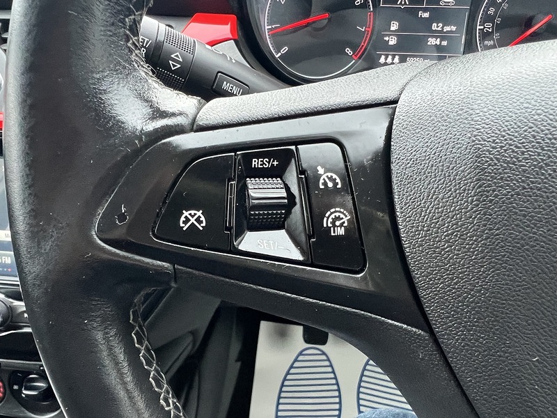 Vauxhall Corsa 1.4i ecoTEC Griffin Euro 6 5dr - U1651323