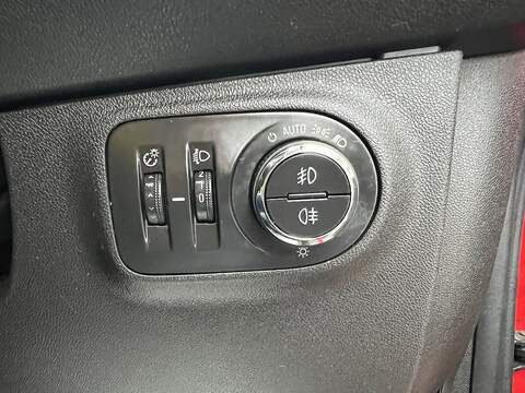 Vauxhall Corsa 1.4i ecoTEC Griffin Euro 6 5dr - U1651323