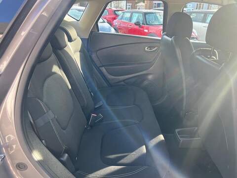 Renault Captur Captur 0.9 TCe ENERGY Play Euro 6 (s/s) 5dr - U1651340