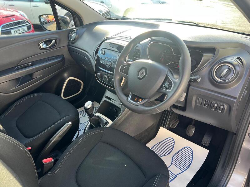 Renault Captur Captur 0.9 TCe ENERGY Play Euro 6 (s/s) 5dr - U1651340