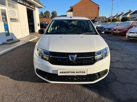 Dacia Sandero Sandero 1.0 SCe Essential Euro 6 5dr - U1651343