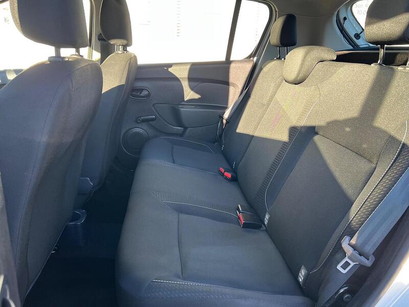 Dacia Sandero Sandero 1.0 SCe Essential Euro 6 5dr - U1651343