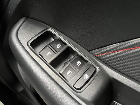 MG MG ZS 1.0 T-GDI Exclusive Auto Euro 6 5dr - U1651346