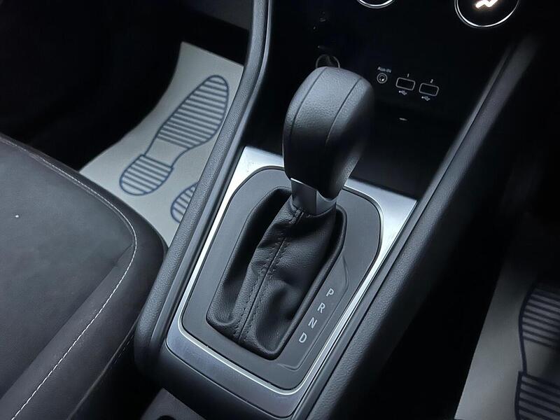 Renault Captur 1.3 TCe Iconic EDC Euro 6 (s/s) 5dr - U1651351