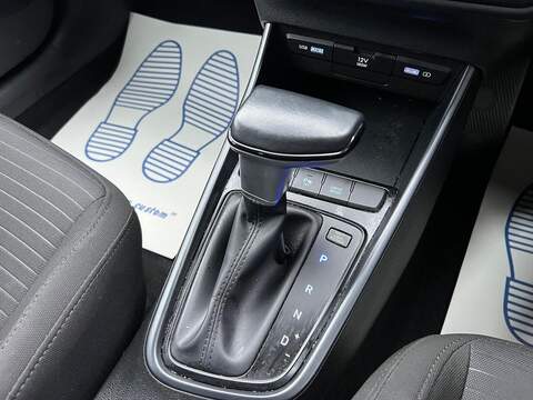 Hyundai i20 1.0 T-GDi MHEV SE Connect DCT Euro 6 (s/s) 5dr - U1651352