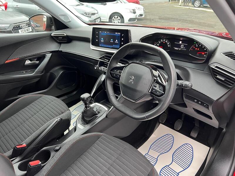 Peugeot 2008 1.2 PureTech Active Premium + Euro 6 (s/s) 5dr - U1651370