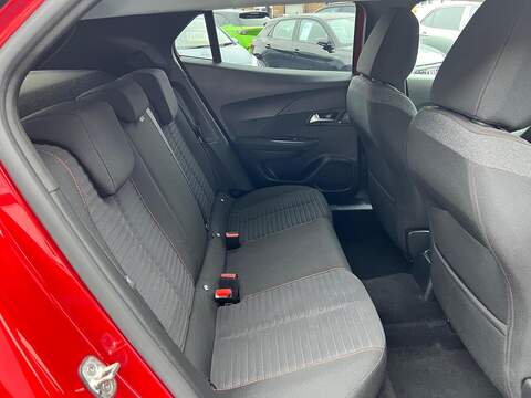 Peugeot 2008 1.2 PureTech Active Premium + Euro 6 (s/s) 5dr - U1651370