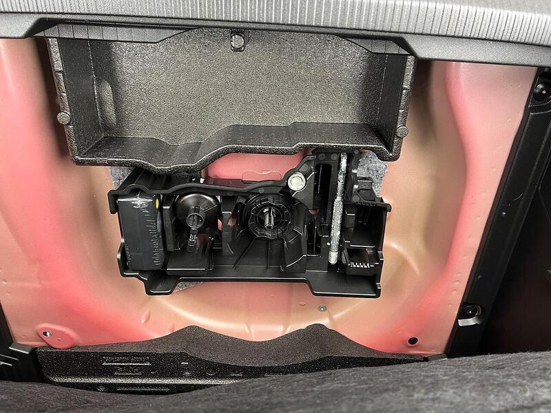 Peugeot 2008 1.2 PureTech Active Premium + Euro 6 (s/s) 5dr - U1651370