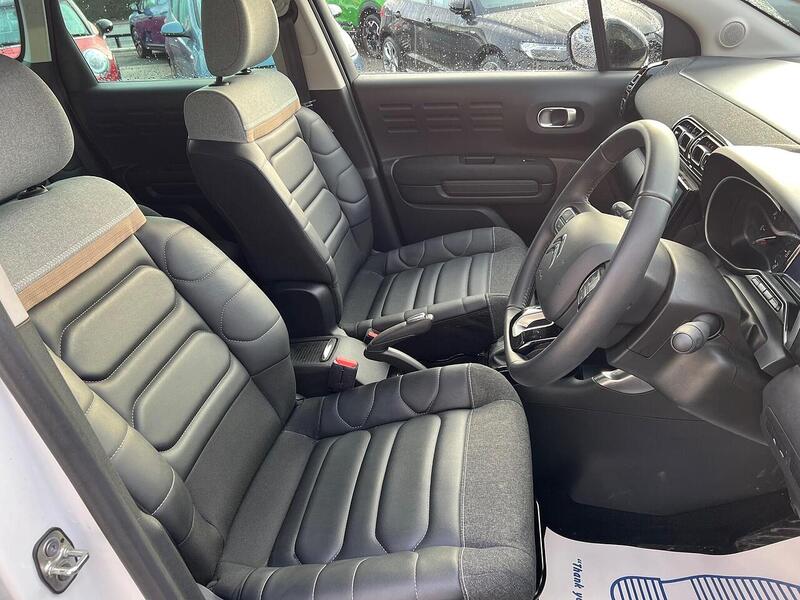 Citroen C3 Aircross 1.2 PureTech Shine Plus SUV 5dr Petrol EAT6 Euro 6 (s/s) (130 ps) - U1651372