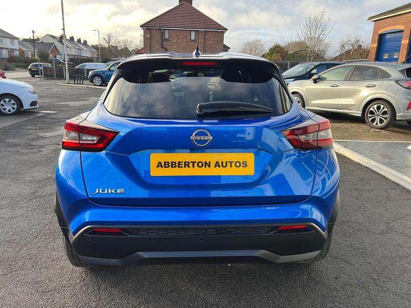 Nissan Juke 1.0 DIG-T N-Connecta Euro 6 (s/s) 5dr - U1651373