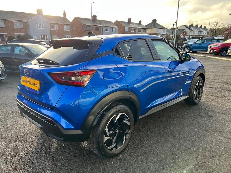 Nissan Juke 1.0 DIG-T N-Connecta Euro 6 (s/s) 5dr - U1651373