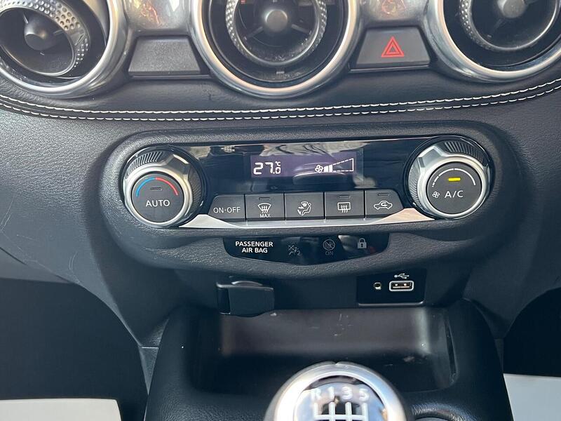 Nissan Juke 1.0 DIG-T N-Connecta Euro 6 (s/s) 5dr - U1651373