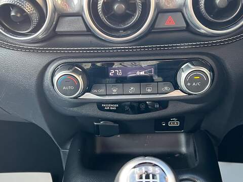 Nissan Juke 1.0 DIG-T N-Connecta Euro 6 (s/s) 5dr - U1651373