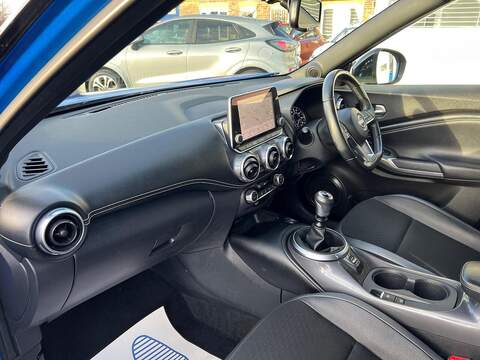 Nissan Juke 1.0 DIG-T N-Connecta Euro 6 (s/s) 5dr - U1651373