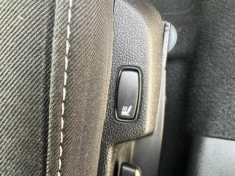 Dacia Duster 1.0 TCe Prestige Euro 6 (s/s) 5dr - U1651374