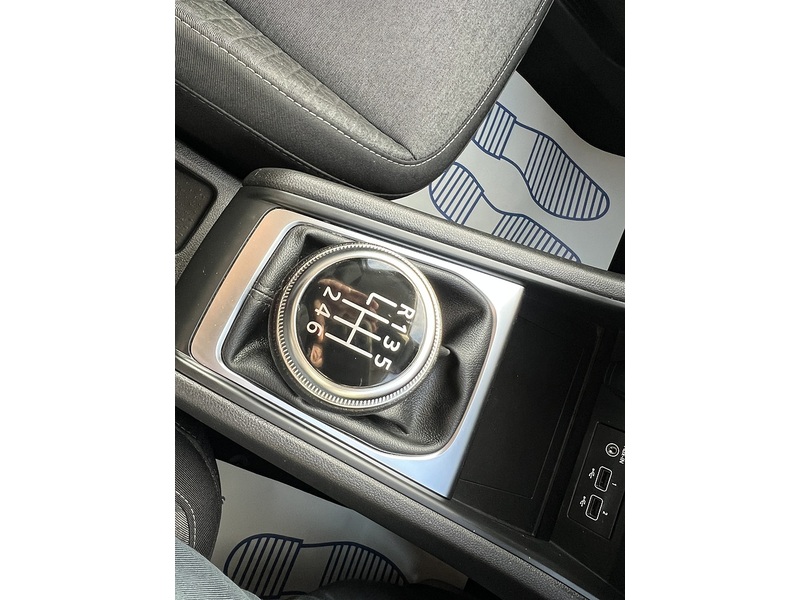 Renault Captur 1.0 TCe evolution SUV 5dr Petrol Manual Euro 6 (s/s) (90 ps) - U1651375