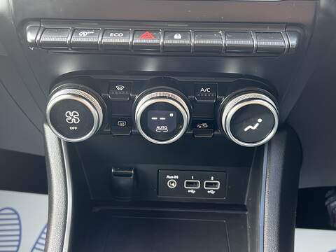 Renault Captur 1.0 TCe evolution SUV 5dr Petrol Manual Euro 6 (s/s) (90 ps) - U1651375