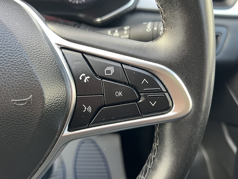 Renault Captur 1.0 TCe evolution SUV 5dr Petrol Manual Euro 6 (s/s) (90 ps) - U1651375