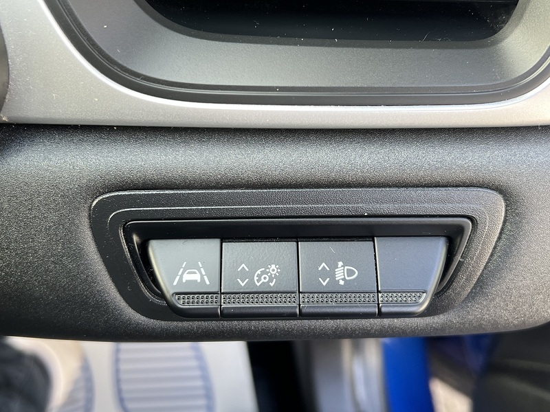 Renault Captur 1.0 TCe evolution SUV 5dr Petrol Manual Euro 6 (s/s) (90 ps) - U1651375