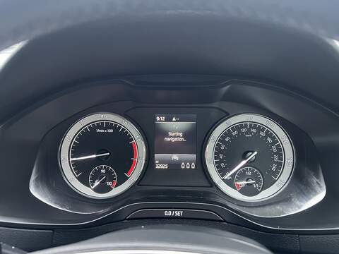 Skoda Karoq 1.0 TSI SE L SUV 5dr Petrol Manual Euro 6 (s/s) (110 ps) - U1651380